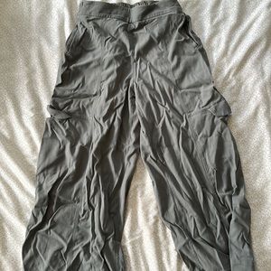 Lululemon wide leg crop cargo pant